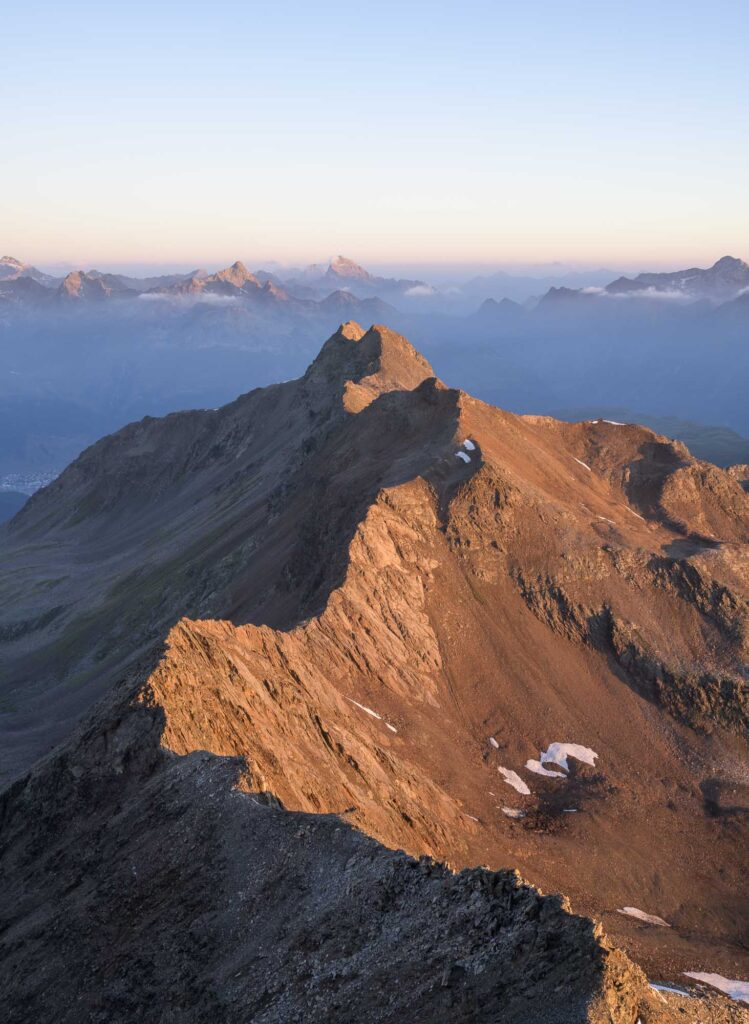 Bergkette Engadin Schweiz Sonnenaufgang