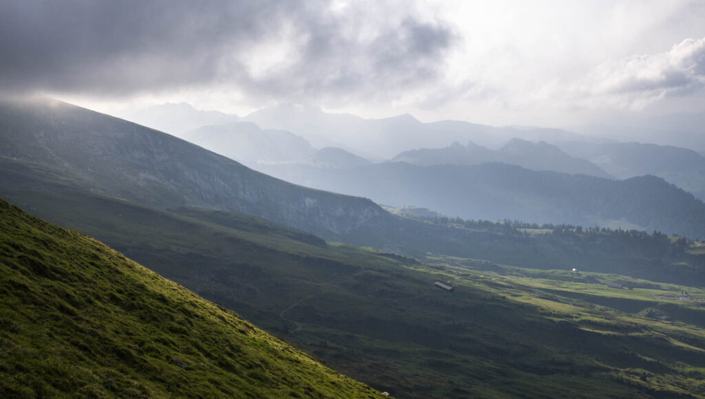 Berglandschaft Schweiz in dramatischem Licht